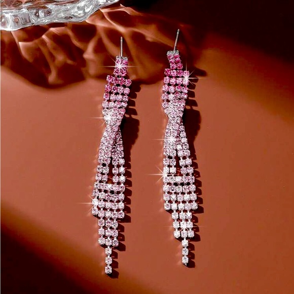 Ombre Pink & Silver Rhinestone Drop Earrings NEW 🏷️ - Picture 1 of 4